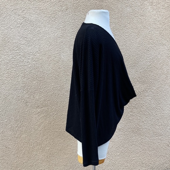 EUC Anthropologie Lazy Sundays Waffle Thermal Twist Wrap Long Sleeve Henley - Picture 3 of 7